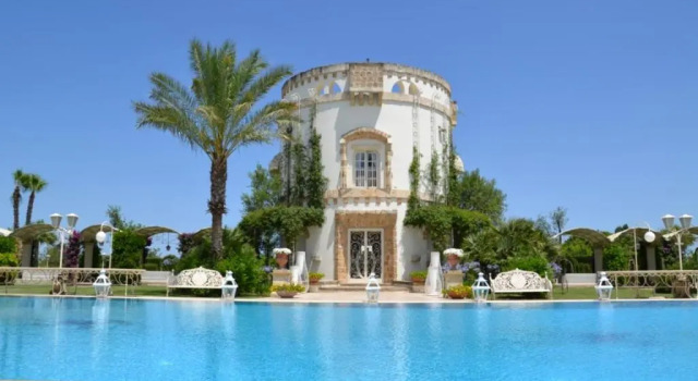 Juniorsuite med udsigt over poolen Sangiorgio Resort & Spa