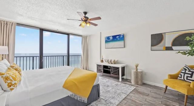 Номер Standard с 2 комнатами с балконом и с красивым видом из окна Sandpiper Beacon Beach Resort