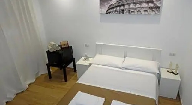 Domus Pascal, Prenota Hotel Trevi Roma