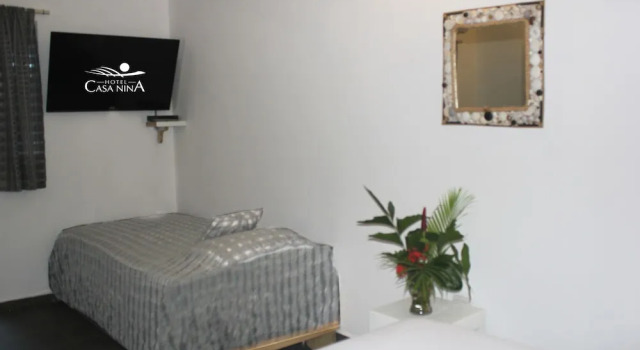 Трёхместный номер Superior с балконом Beach Hotel Casa Nina