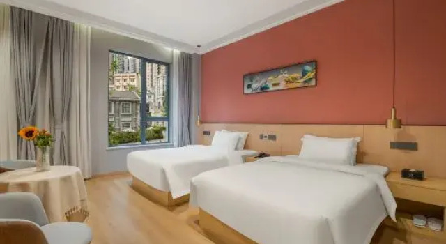 Люкс Deluxe Xingyuan River View Hotel