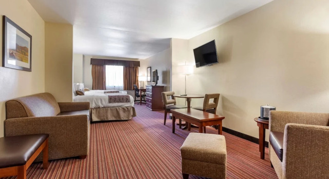 Четырёхместный номер Standard Best Western PLUS Sparta Trail Lodge