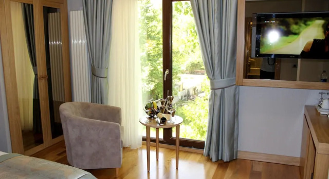 Семейный номер Standard с 2 комнатами Lale Boutique Hotel