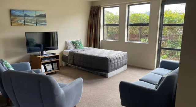Апартаменты Standard Coleraine Suites & Apartments