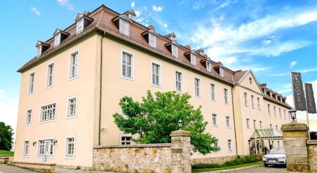 Bernstein Schlosshotel Ballenstedt, Book Hotel Hotels in Garz with a Pool, Swimming Pool
