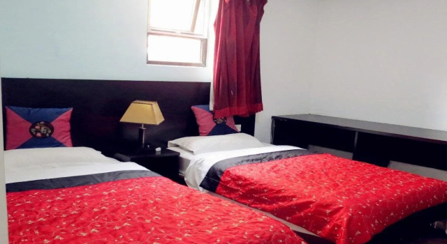 N.E. Hotel, Забронировать Отель Отели Пекина с парковкой, рядом с Торговый комплекс Oriental Plaza, Парковка