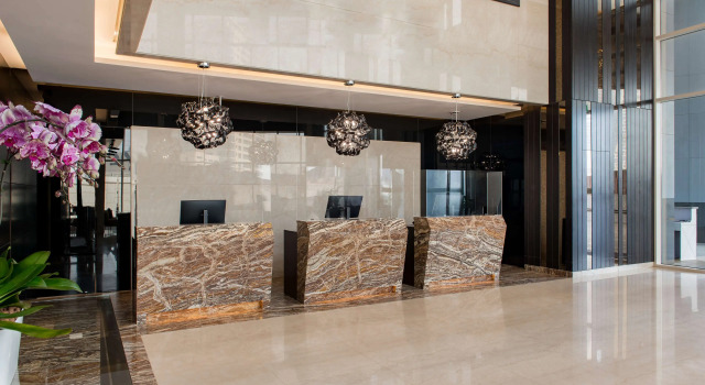 Отель Radisson Blu Hotel, Dubai Canal View, Забронировать Отель Отели Эмирата Дубая с завтраком, рядом с Al Wajeha Al Maeyah Marine Transport Station, Завтраки