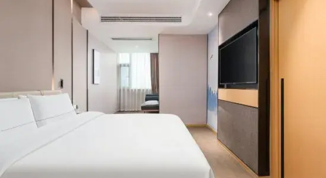 Люкс Atour Hotel (Sichuan Taikoo Li, Tianfu Square Metro Station)