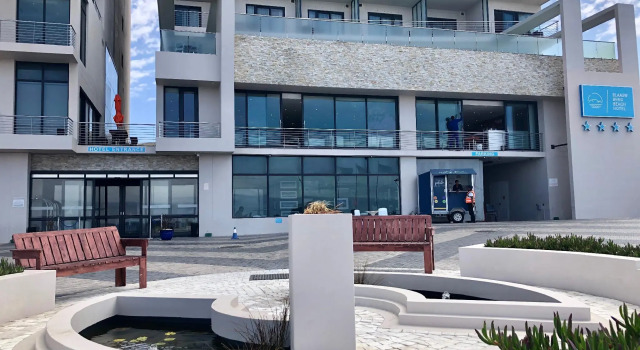 Четырёхместный номер Standard с видом на море Blaauwberg Beach Hotel