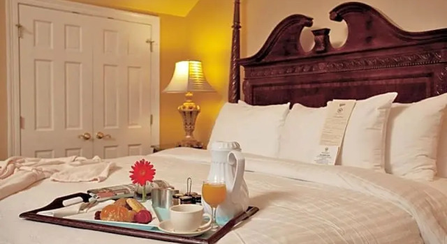 Четырёхместный номер Standard Maison Dupuy Hotel