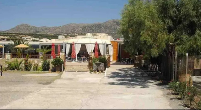 Camping Koutsounari, Забронировать Отель Отели East Crete с парковкой, Парковка