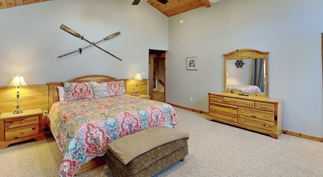 Sunkissed Lodge, Забронировать Дом для отпуска Коттеджи Мак-Генри, рядом с Funland, Коттедж
