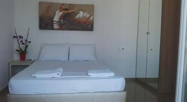 Студия Deluxe Harisis Apartments