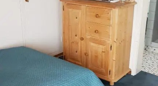 Charming Guestroom in private Residence, Забронировать Отель Отели кантона Швица с парковкой, Парковка