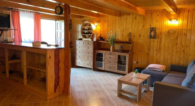 Коттедж с балконом и с красивым видом из окна Holiday home Niko