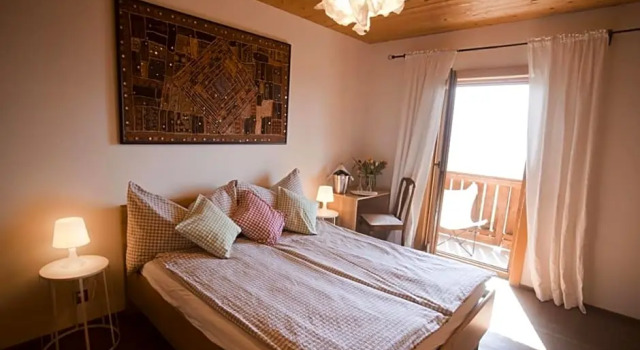 Eco Hotel Locanda del Giglio, Boek Hotel Roveredo Capriasca Capriasca
