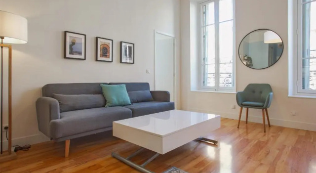 Beautiful and bright 2-br at the doors of Le Panier in Marseille - Welkeys, Забронировать Апартаменты/квартира Апартаменты Марселя, рядом с Торговый центр Les Terrasses du Port, Апартаменты/квартира