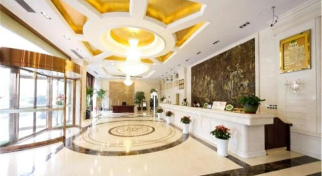 Vienna Hotel Shanghai Hongqiao Airport Jiuting, Varaa Hotelli Hongqiao Shanghai