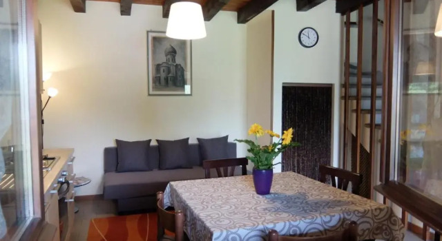 Oxy Holiday Home, Buchen Sie Hotel Hotels in Iseosee mit Parkplatz, Parkplätze