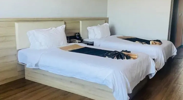 Двухместный номер Deluxe G.C Royal Hotel