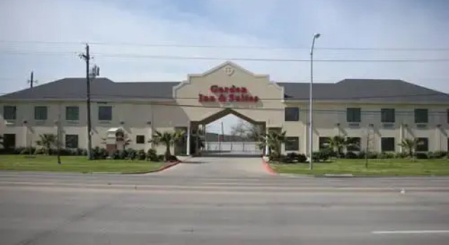Garden Inn and Suites