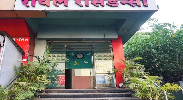 Fabhotel Royal residency - Nr Phoenix mall
