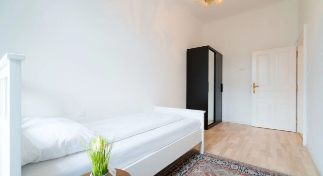 Vienna Residence Spacious Viennese Apartment for up to 5 Happy Guests, Забронировать Апартаменты/квартира Апартаменты Вены, рядом с Ратхауз, Апартаменты/квартира