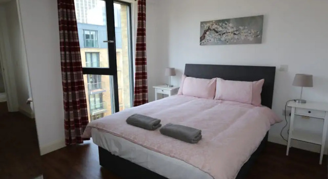 Modern One Bed City Centre Apartment in Southside