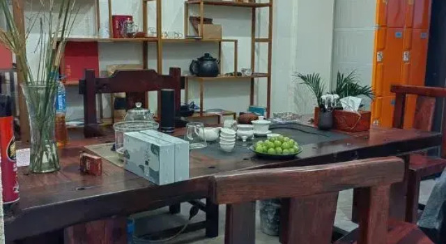 Guanlan Shiguang Homestay, Rezerwuj Hotel Hotele w Menghai z parkingiem, Parking