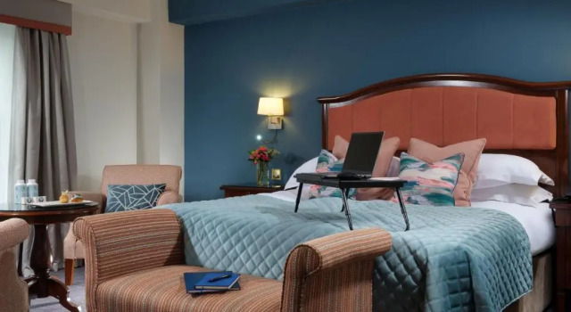 Номер Standard Killashee Hotel
