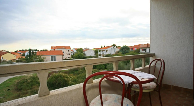 Apartment & room Dinka, Krk, Забронировать Апартаменты/квартира Отели Крка с парковкой, рядом с Krk Harbour, Парковка