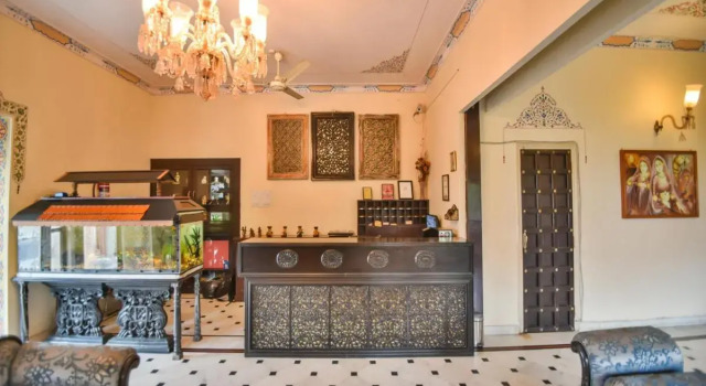 Inder Prakash - Best Lake View Hotel in Udaipur, Rezervovat Hotel Udajpur Rajasthan