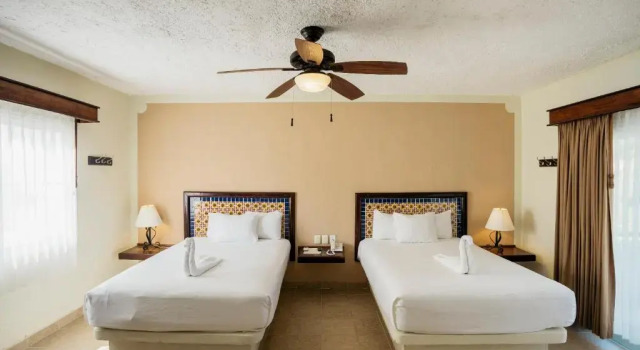 Двухместный номер Standard с видом на океан Petit Lafitte Beach Front Hotel & Bungalows
