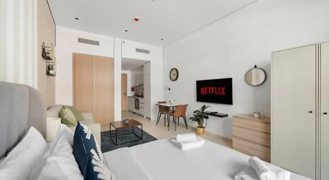 Beverly Residence - 120 Studio
