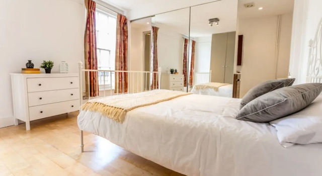 Luxury 6 bed home in the heart of Cambridge, Забронировать Отель Отели Кембриджа 4 звезды, рядом с The Fitzwilliam Museum, 4*
