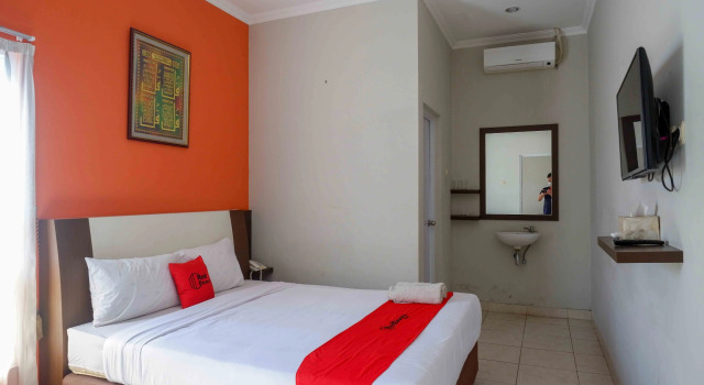 Люкс Hotel O near Jogja Expo Center formerly Hotel Desa Puri