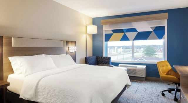Одноместный люкс c 1 комнатой Holiday Inn Express Baltimore at the Stadiums by IHG