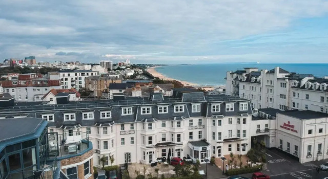 Апартаменты Westcliff Penthouse
