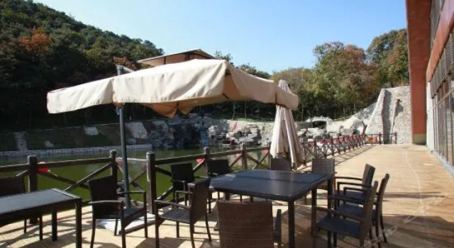 Jinchao Yuma Yaji Mountain Forest Hotel, Rezerwuj Hotel Pekin Pekin