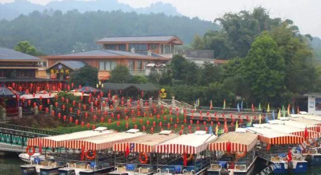 Yearning Inn (Danxia Mountain Scenic Spot), Boek Hotel Hotels in Guangdong met parkeren, Parkeren