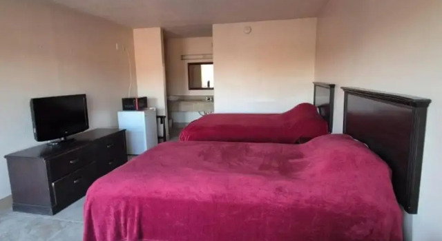 Четырёхместный номер Standard Central Motel Kissimmee Near Disney World