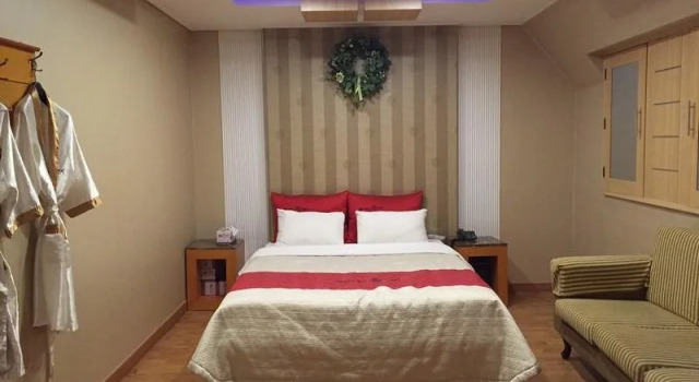 Soo Business Motel Daejeon, Prenota Motel Daejeon 
