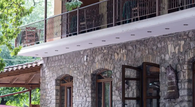Aroanides By Mountain Hotels, Prenota Hotel Kalavrita 