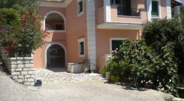 Villa Nestoras