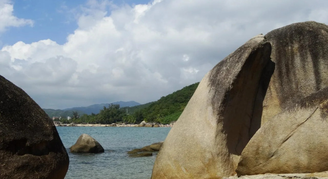 Wanghaitinchao(三亚望海听潮旅租)