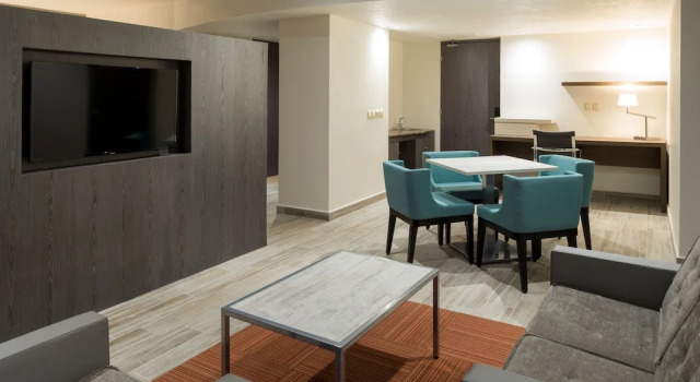 Люкс Real Inn San Luis Potosi