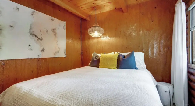 Коттедж Boutique + Artsy Log Cabin in North Lake Tahoe!