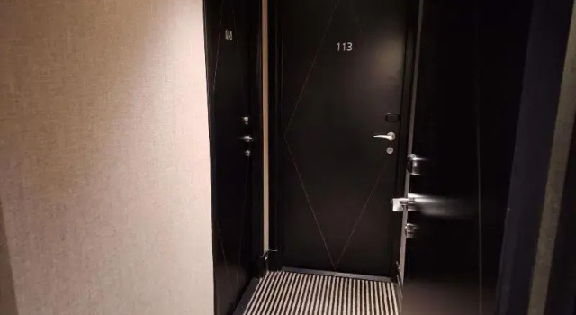 Четырёхместный номер Standard Mercure Paris Arc de Triomphe Wagram
