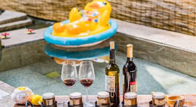 Люкс Deluxe Jiangnanchun Hot Spring Resort Hotel