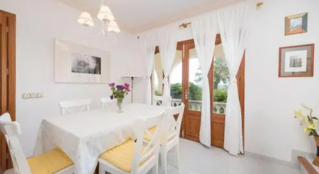 Villa Son Serra, Rezerwuj Willa Hotele w Majorka z parkingiem, Parking